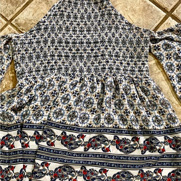 Skylar & Jade Printed Top Size M - Picture 6 of 6